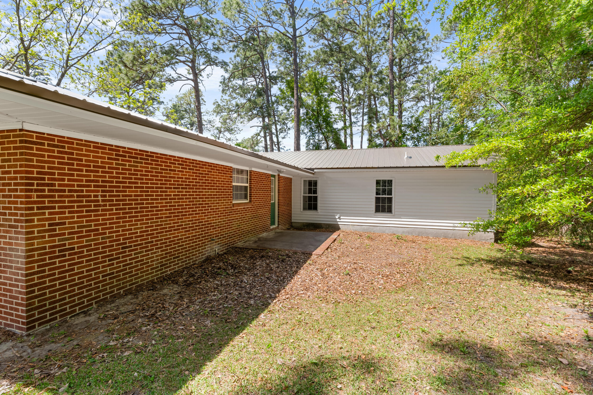 103 Forest Road