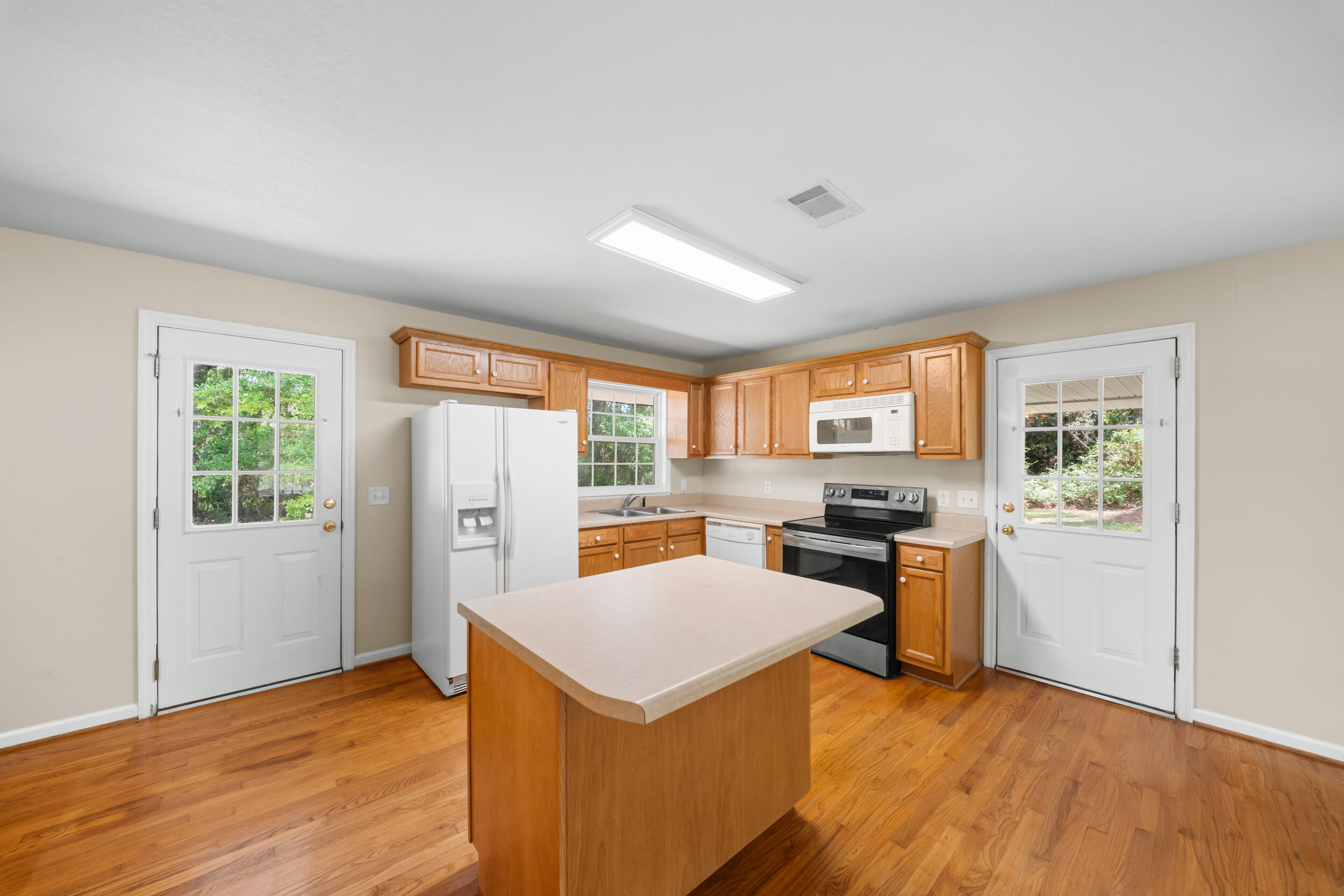 103 Forest Road