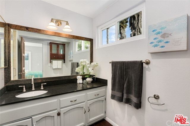 710 N GUADALUPE AVE Unit: 6