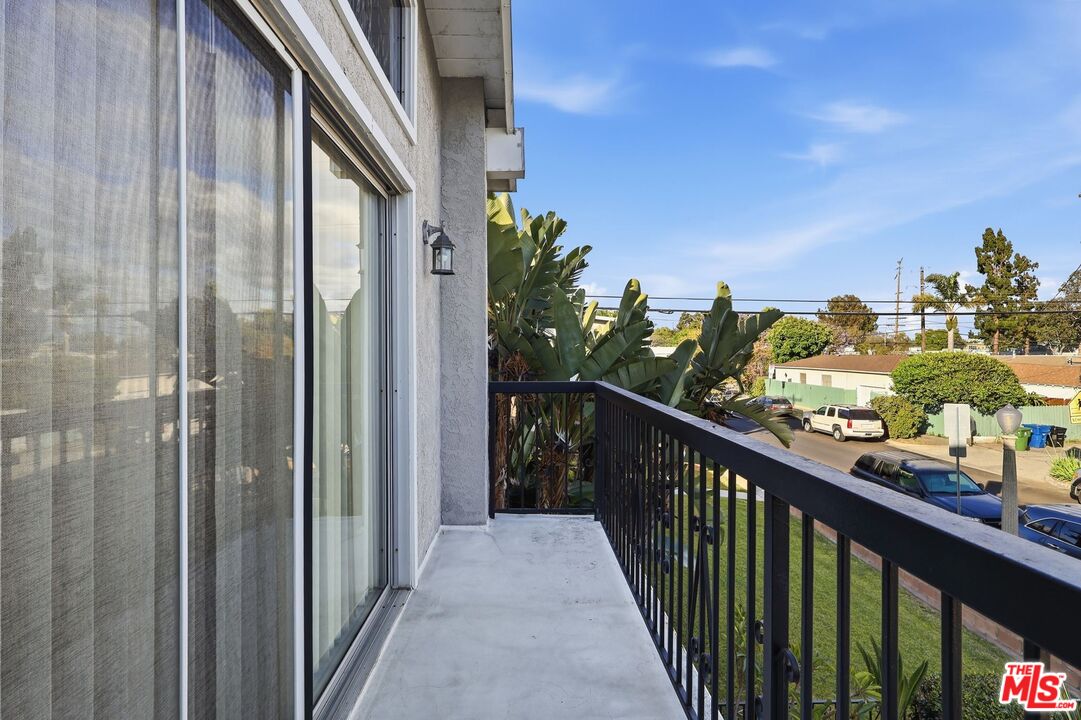 12421 Barbara Ave