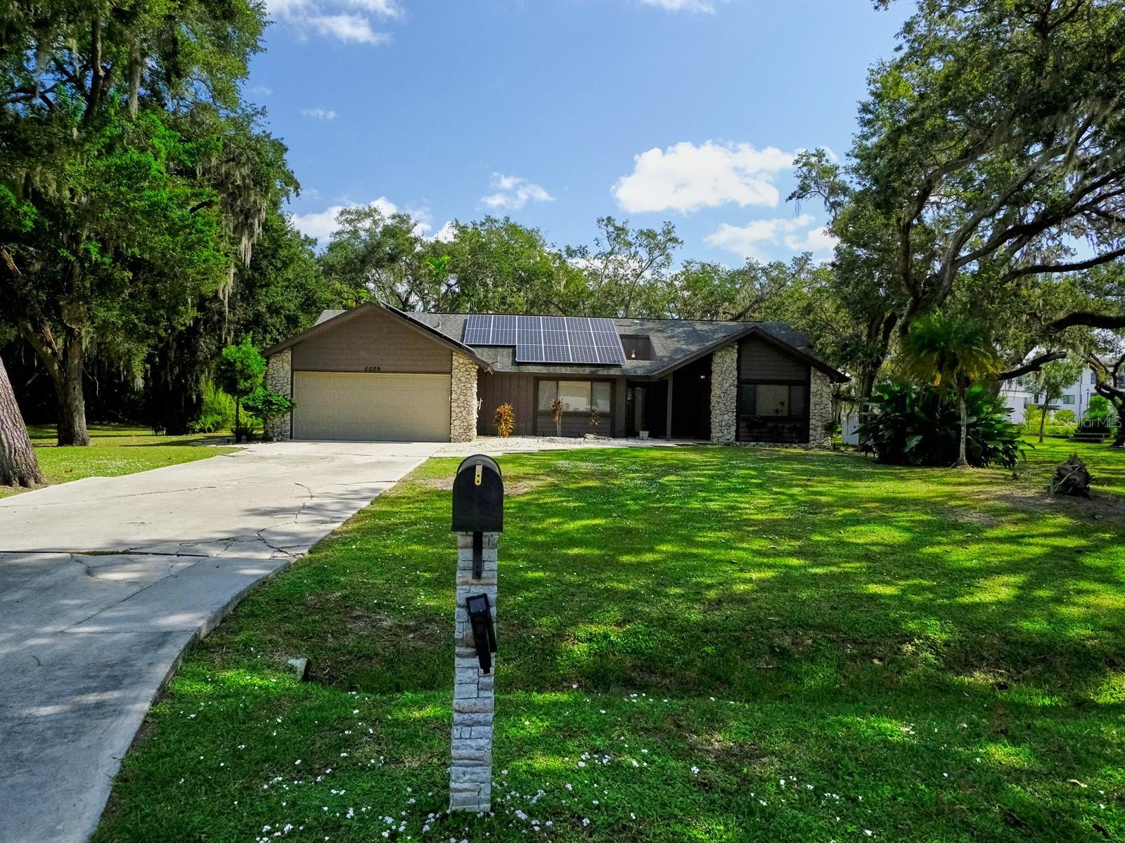 6029 RAVENWOOD DR