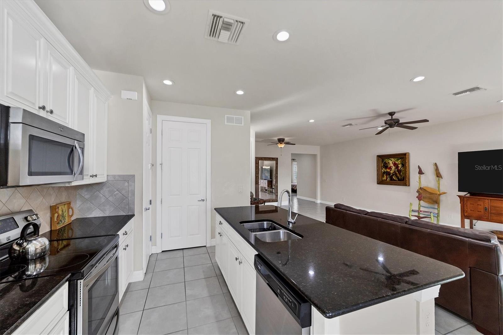 6148 ABACO DR