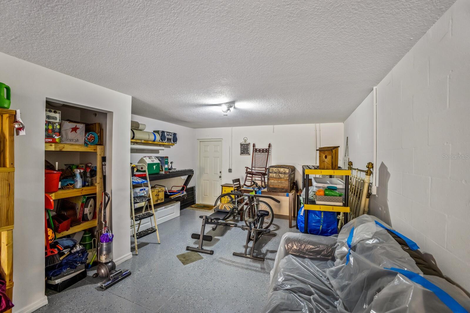 9027 WHITE SAGE LOOP