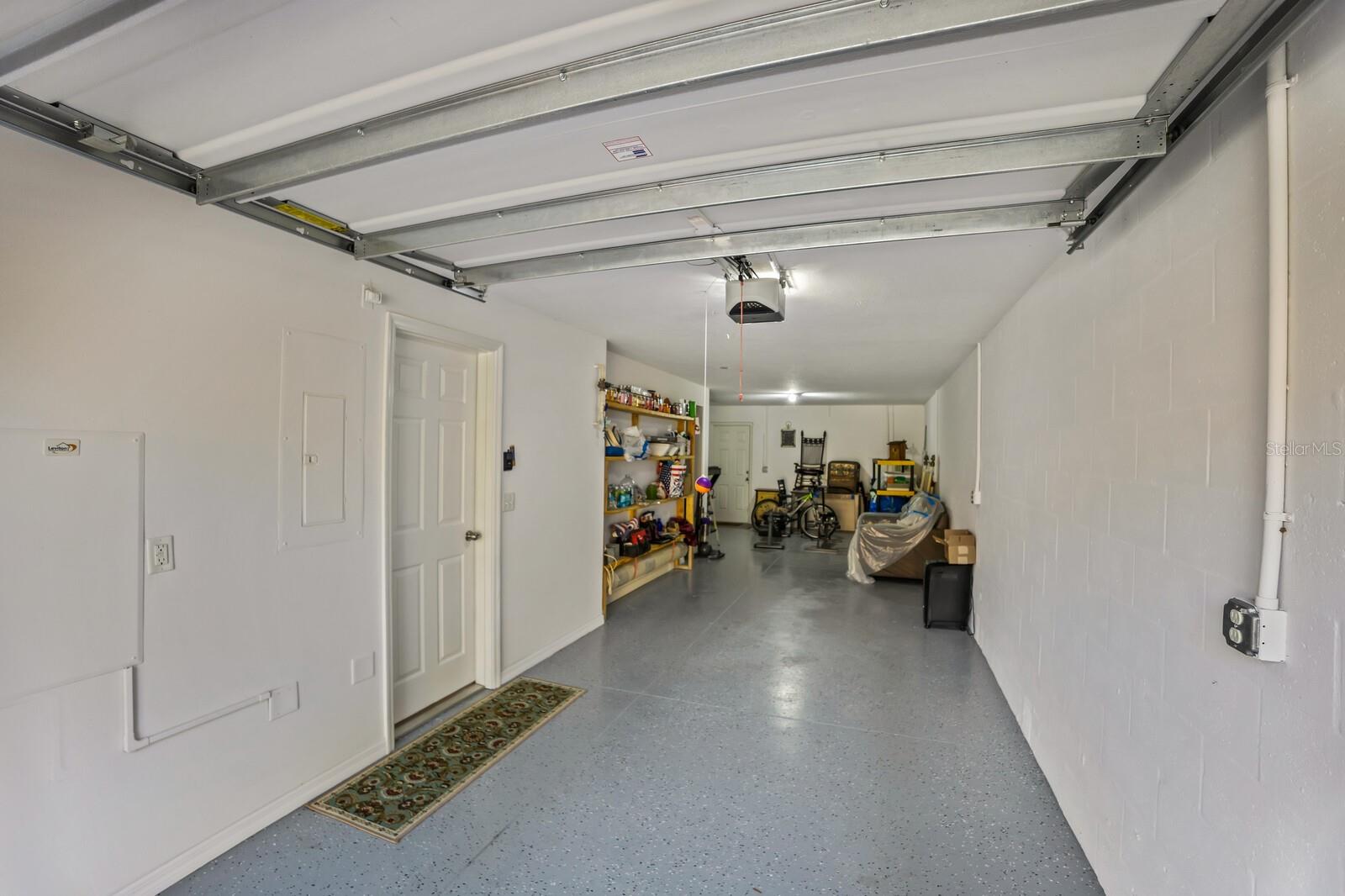 9027 WHITE SAGE LOOP