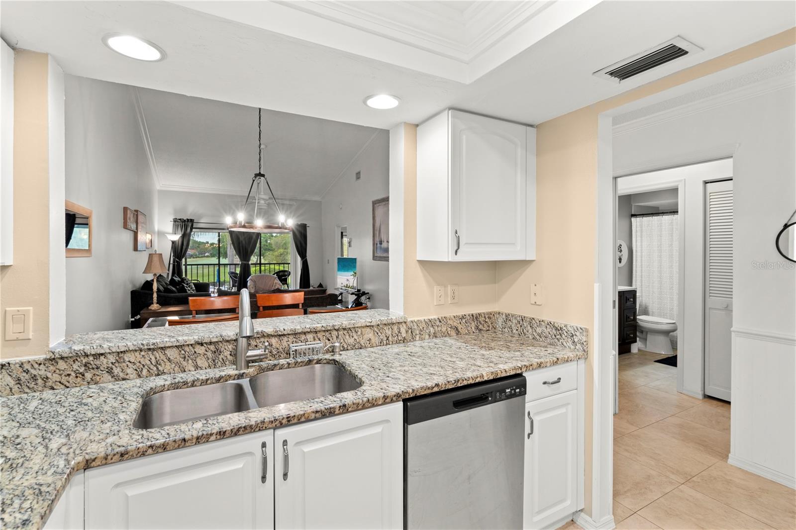 6221 TIMBER LAKE DR #C6