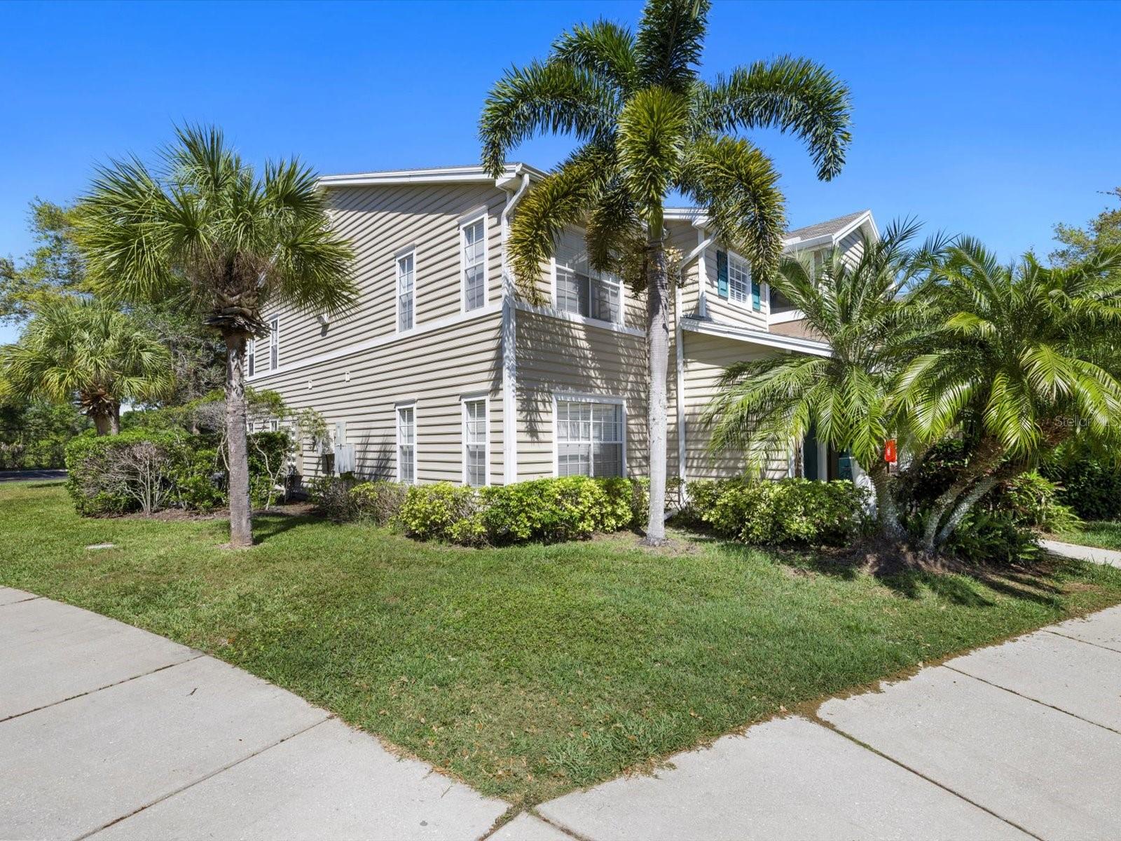 8917 MANOR LOOP #205