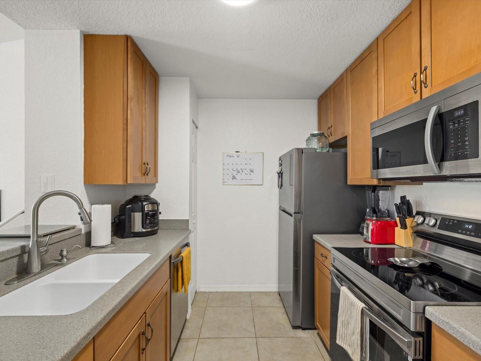 8917 MANOR LOOP #205