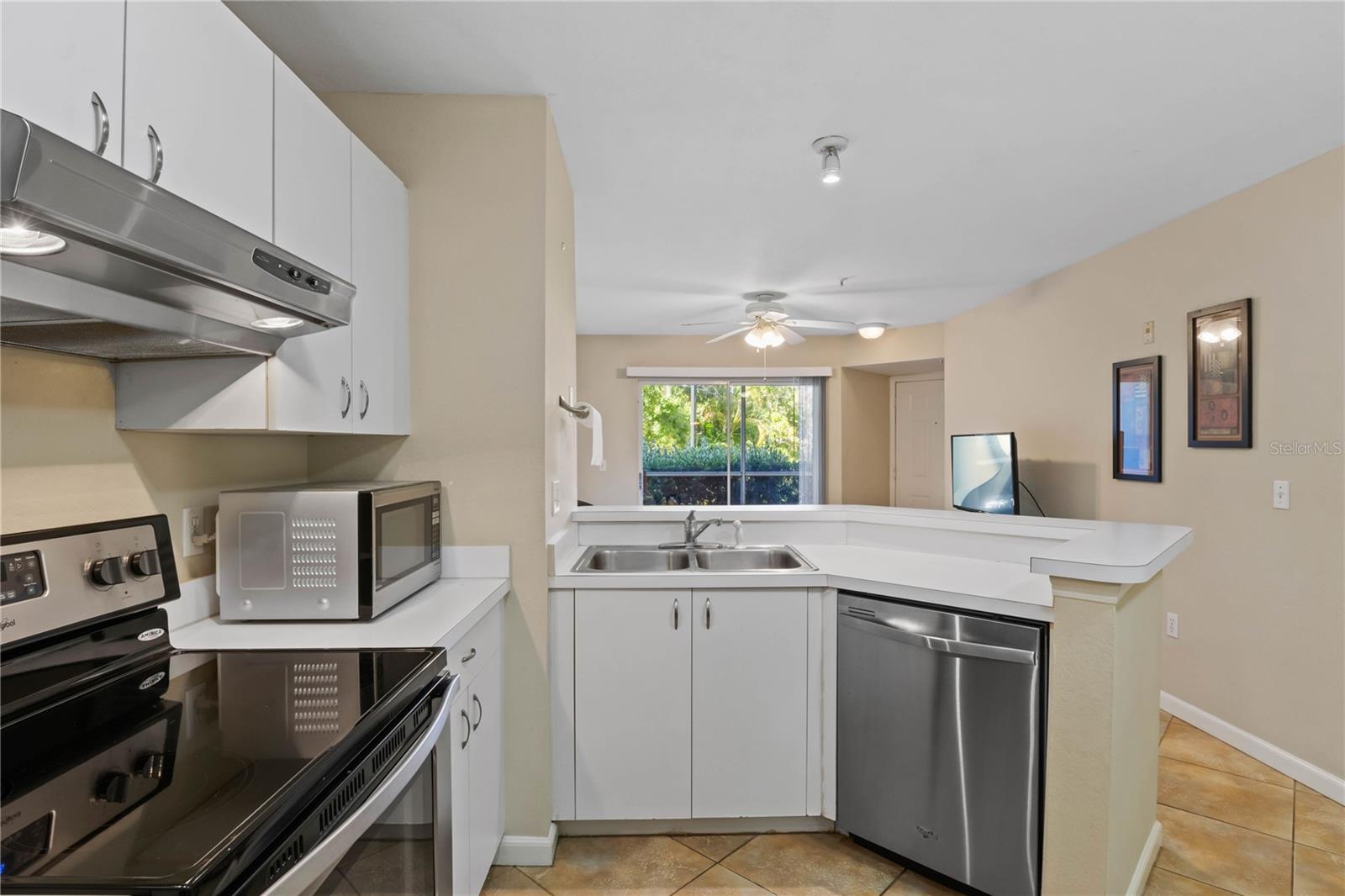 850 S TAMIAMI TRL #408