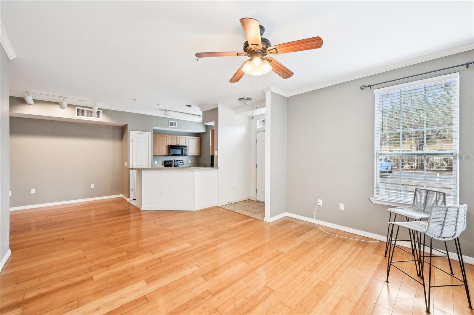 5681 BIDWELL PKWY #101