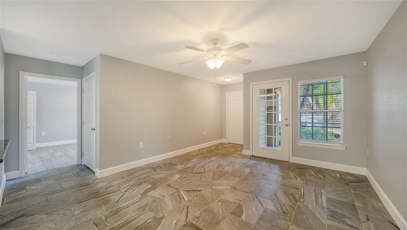 8923 MANOR LOOP #106