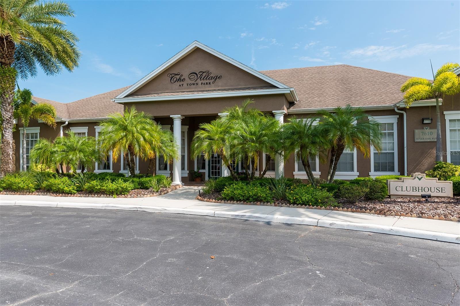 8923 MANOR LOOP #106