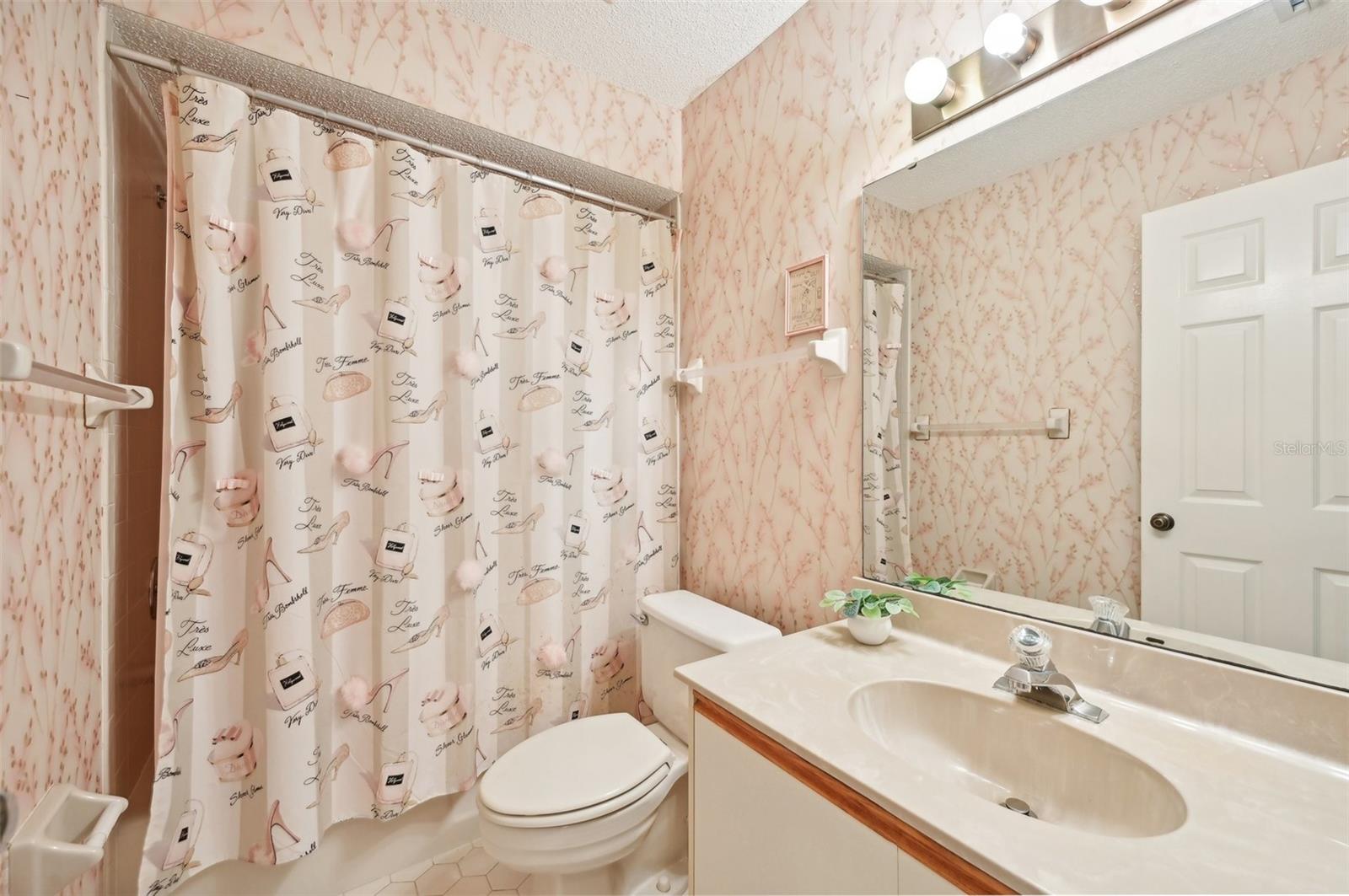 6211 TIMBER LAKE DR #B12