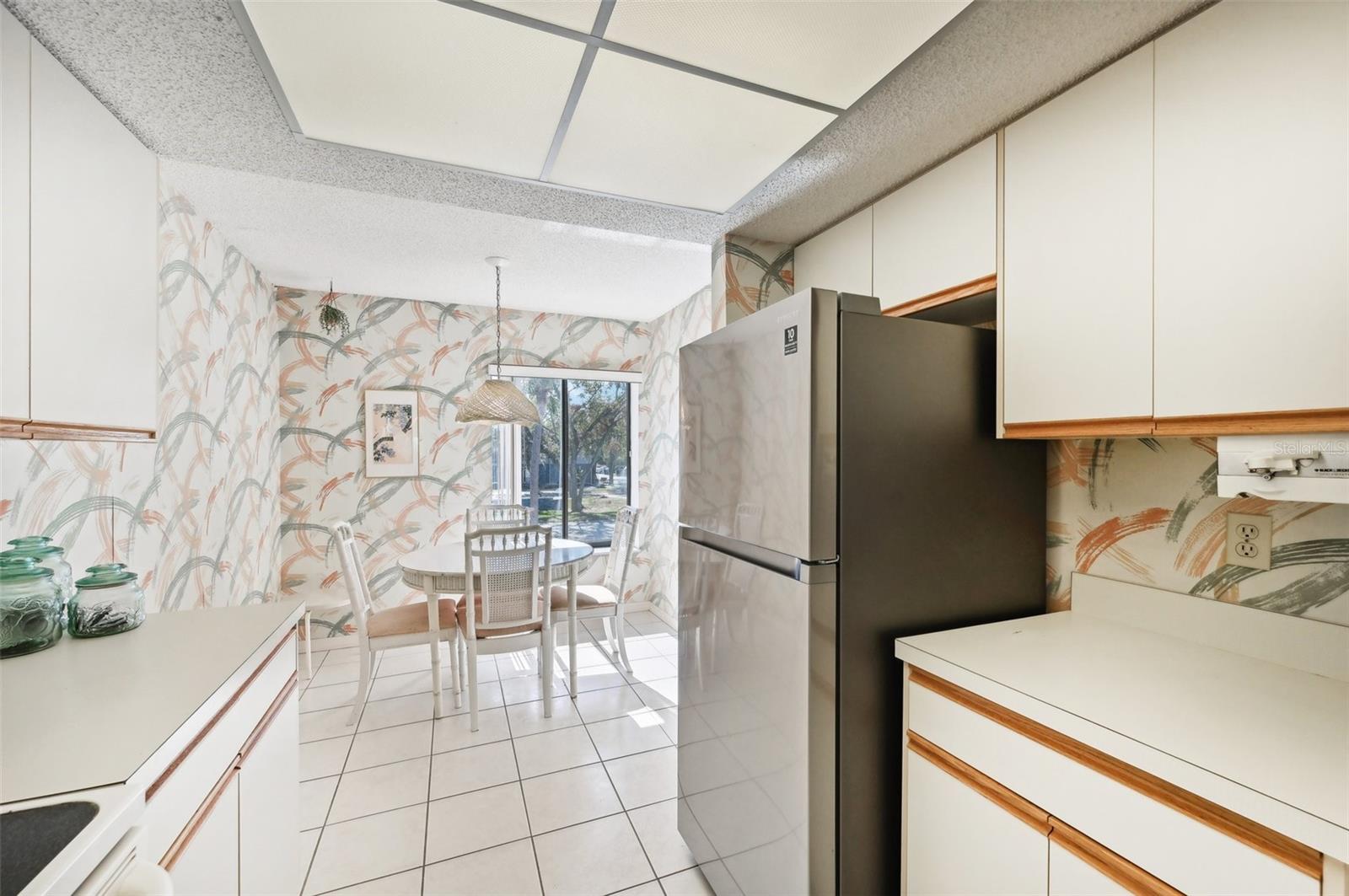 6211 TIMBER LAKE DR #B12