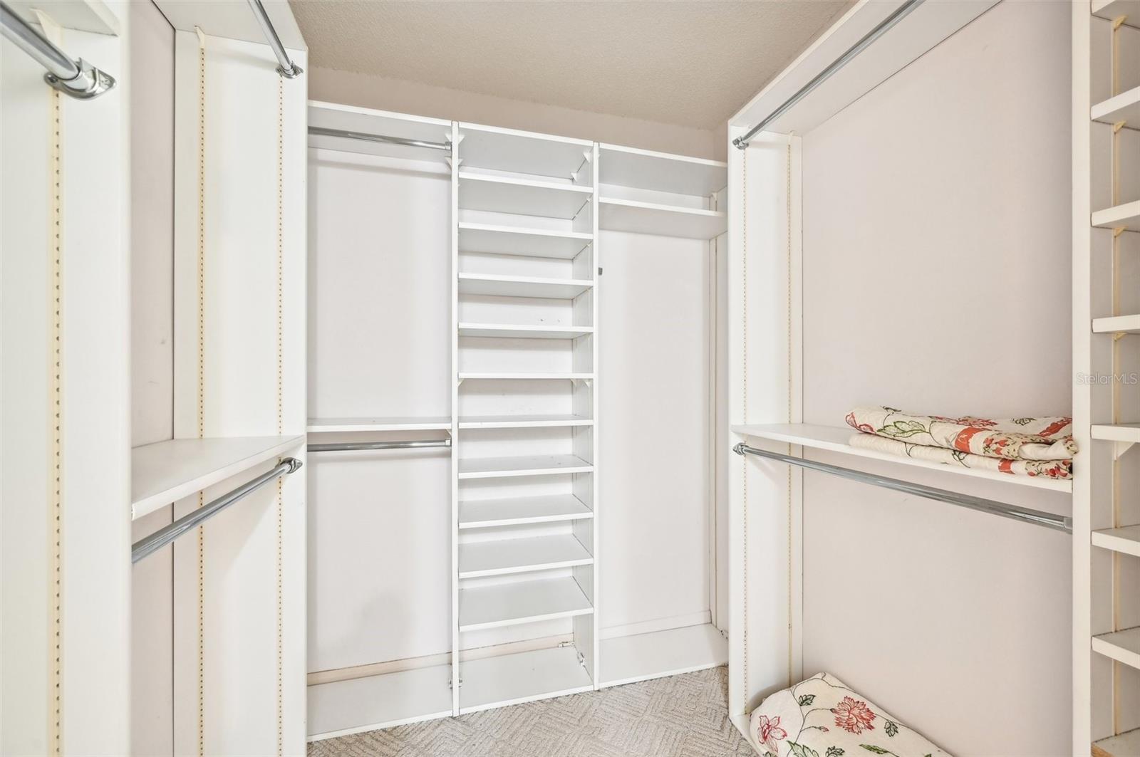 6211 TIMBER LAKE DR #B12