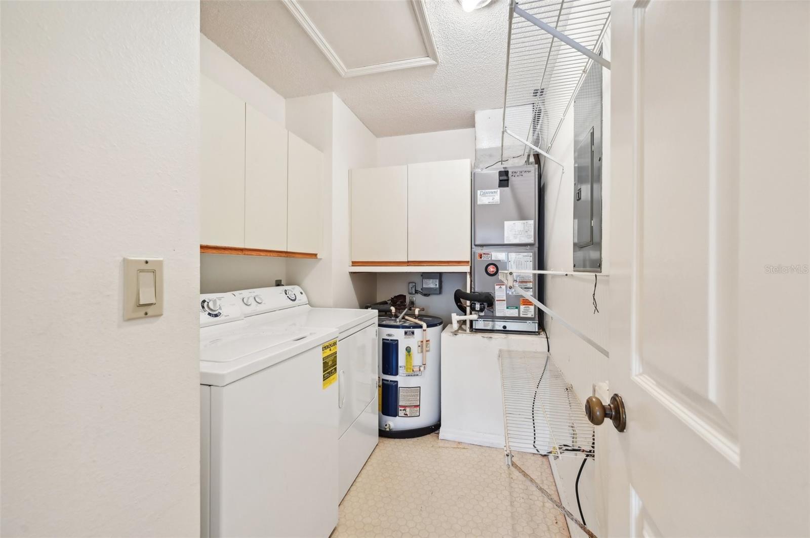 6211 TIMBER LAKE DR #B12