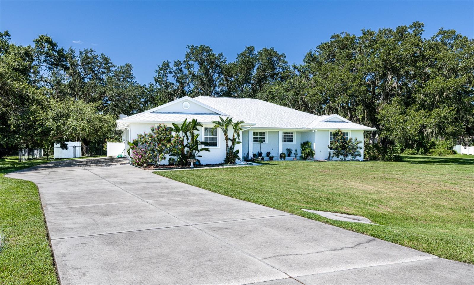 1496 PALM VIEW RD