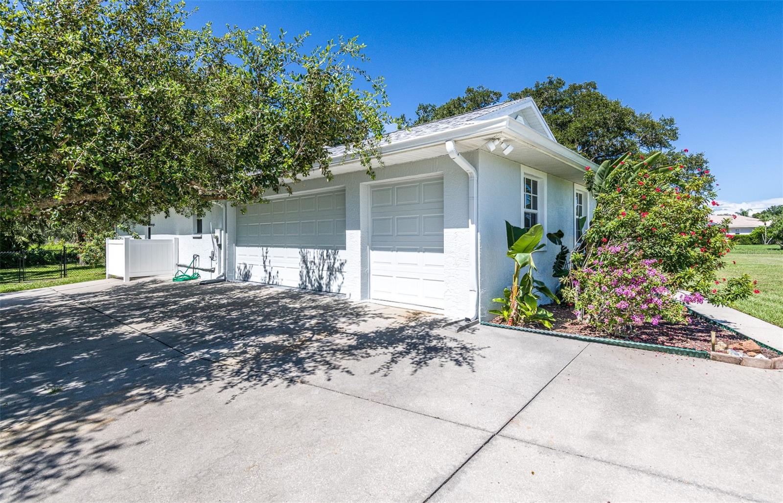 1496 PALM VIEW RD