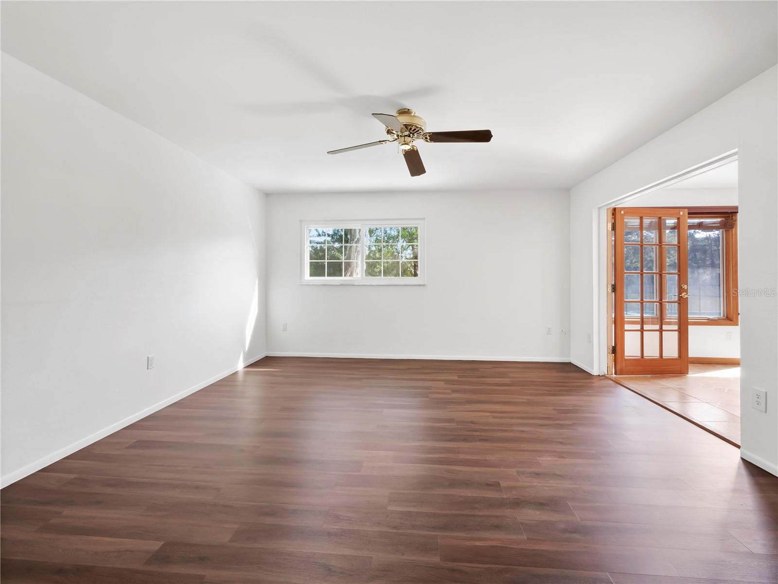 3825 SARASOTA GOLF CLUB BLVD