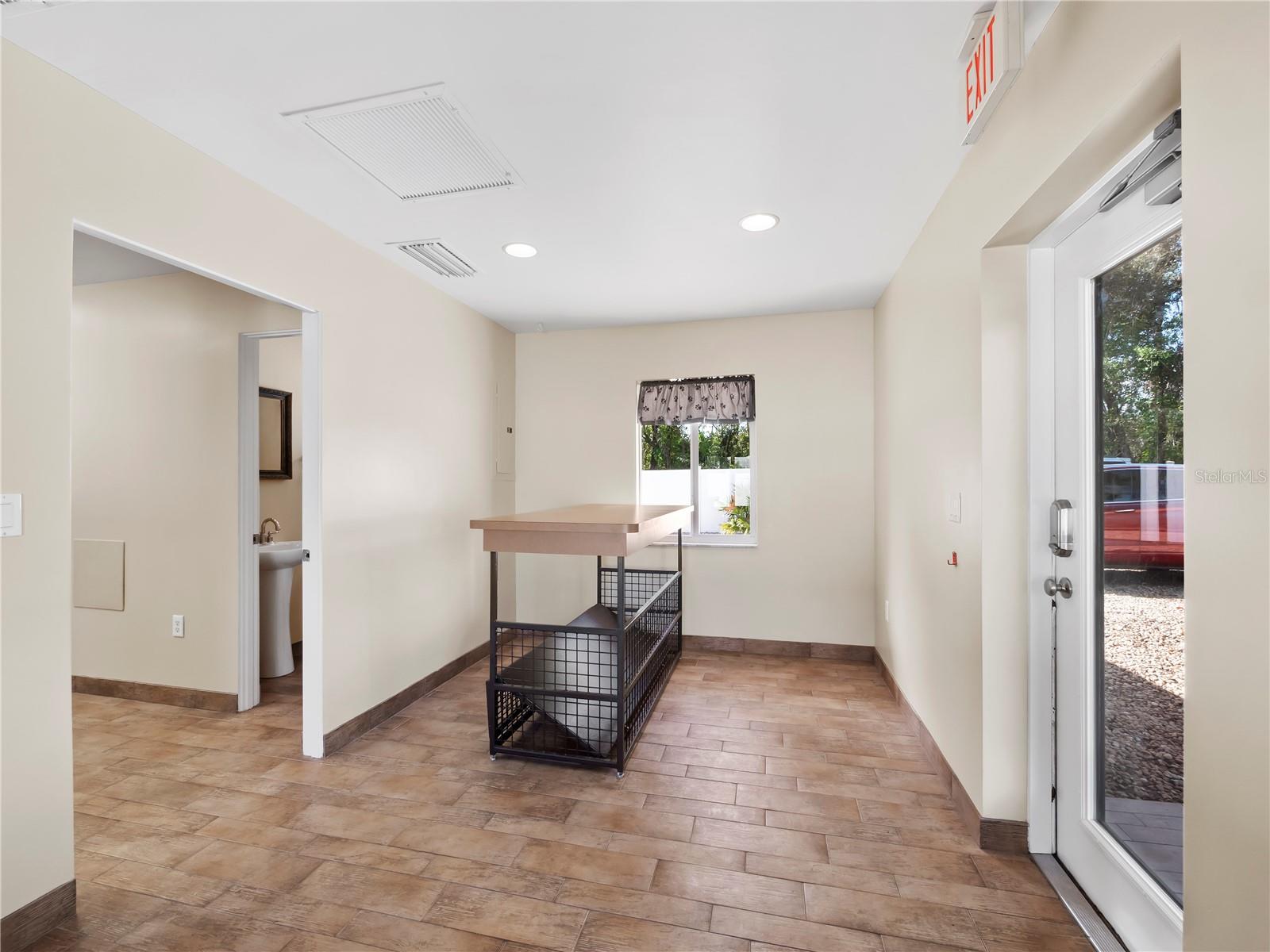 3825 SARASOTA GOLF CLUB BLVD