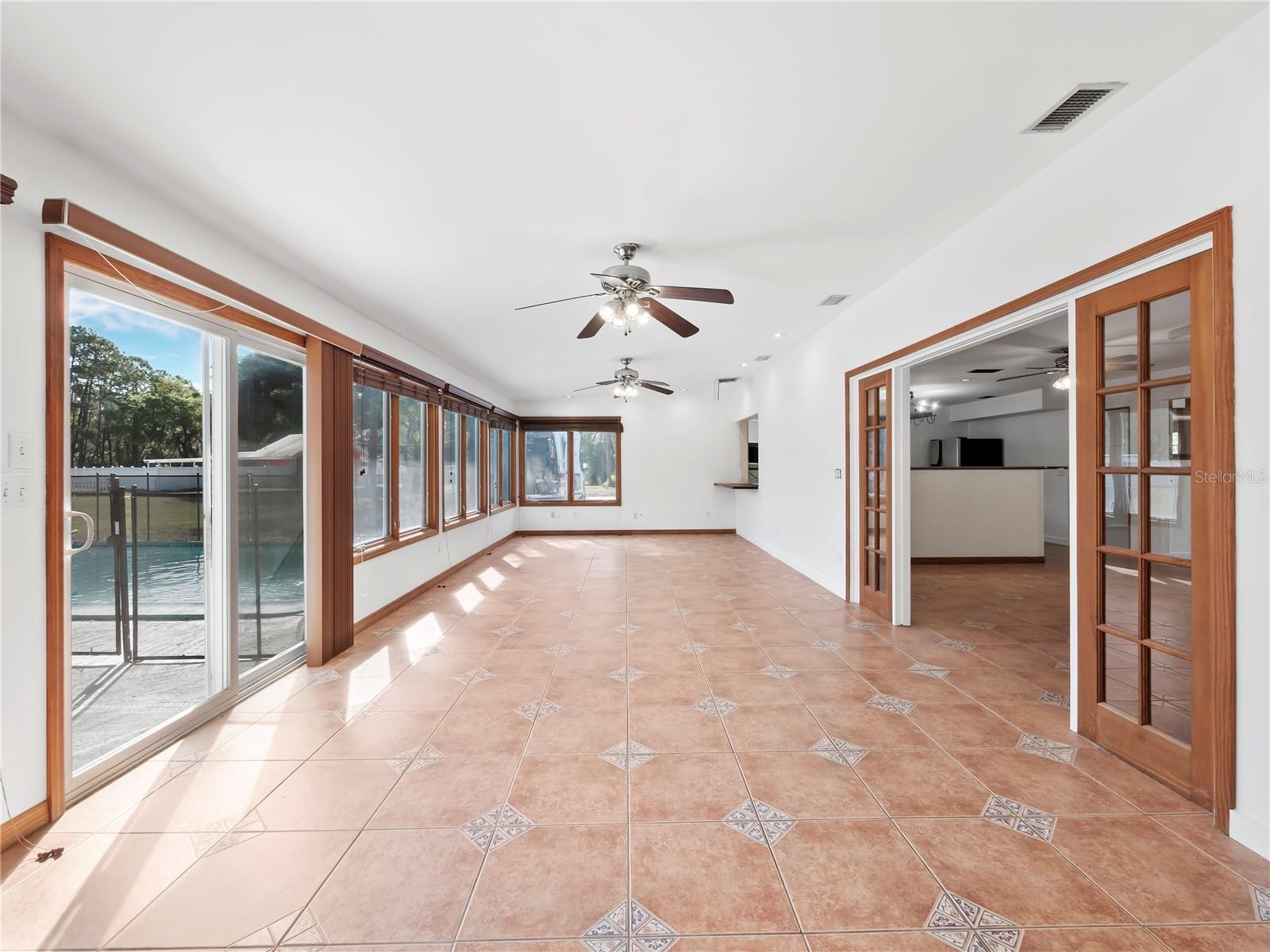 3825 SARASOTA GOLF CLUB BLVD