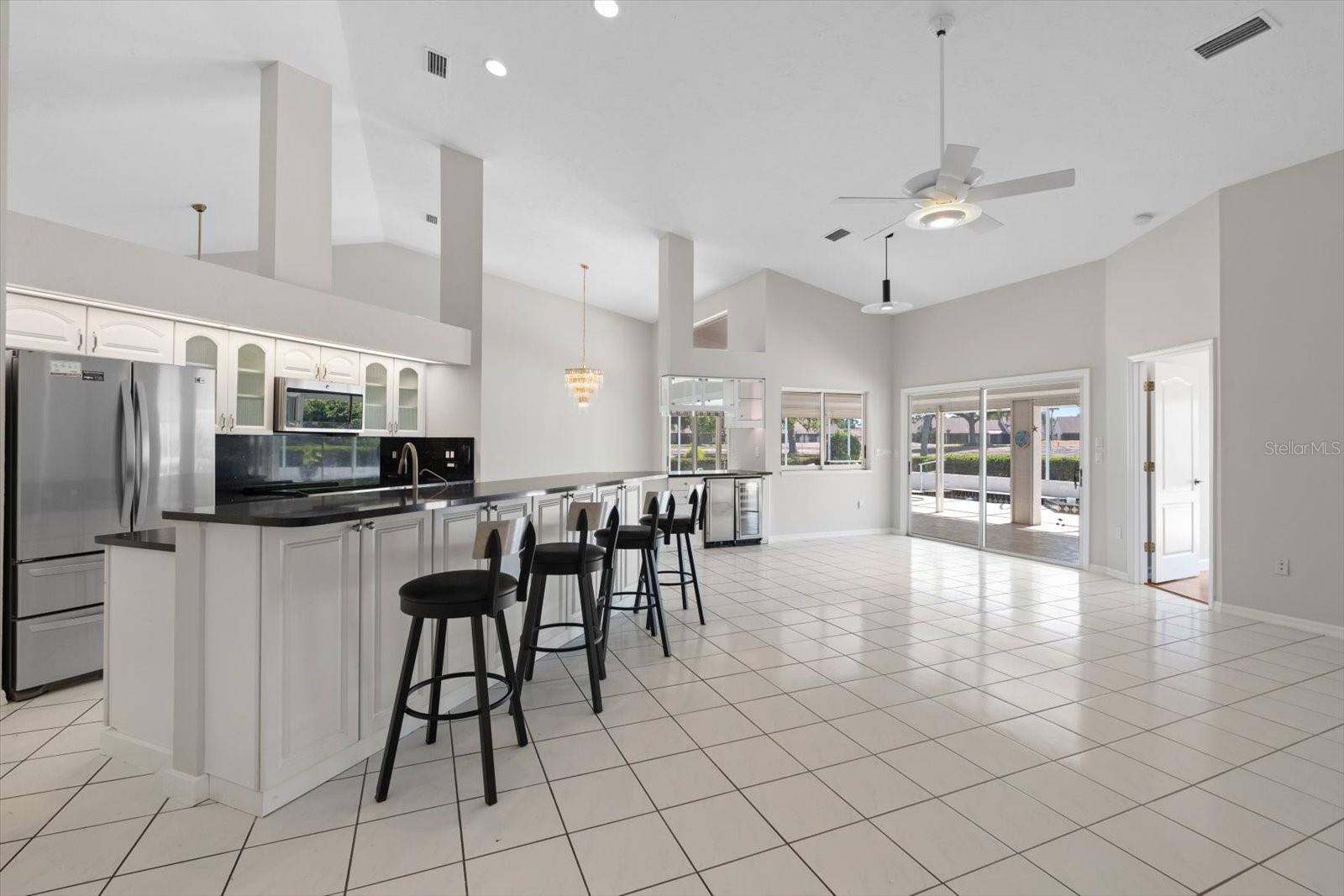 6170 MISTY OAKS DR