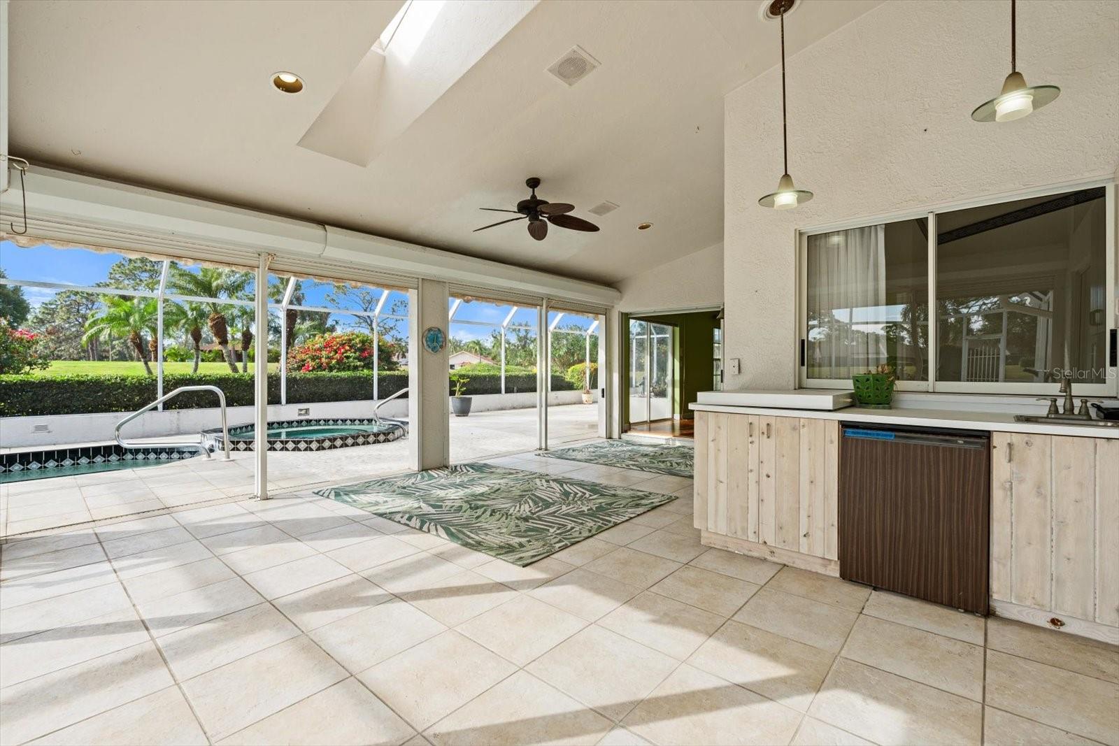 6170 MISTY OAKS DR