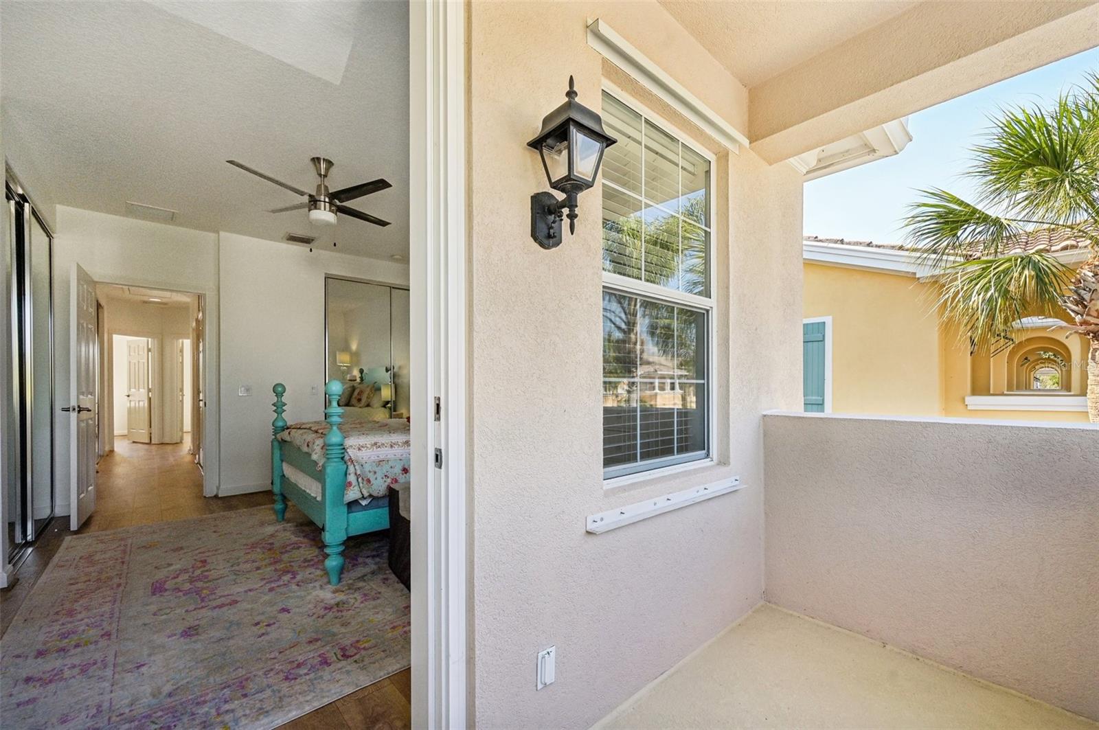 1555 NAPOLI DR W
