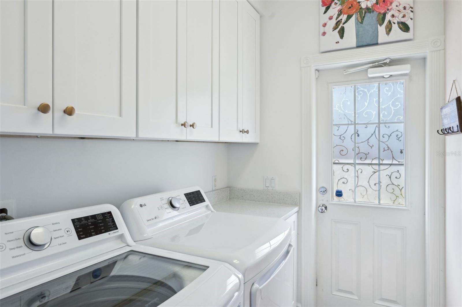 1555 NAPOLI DR W