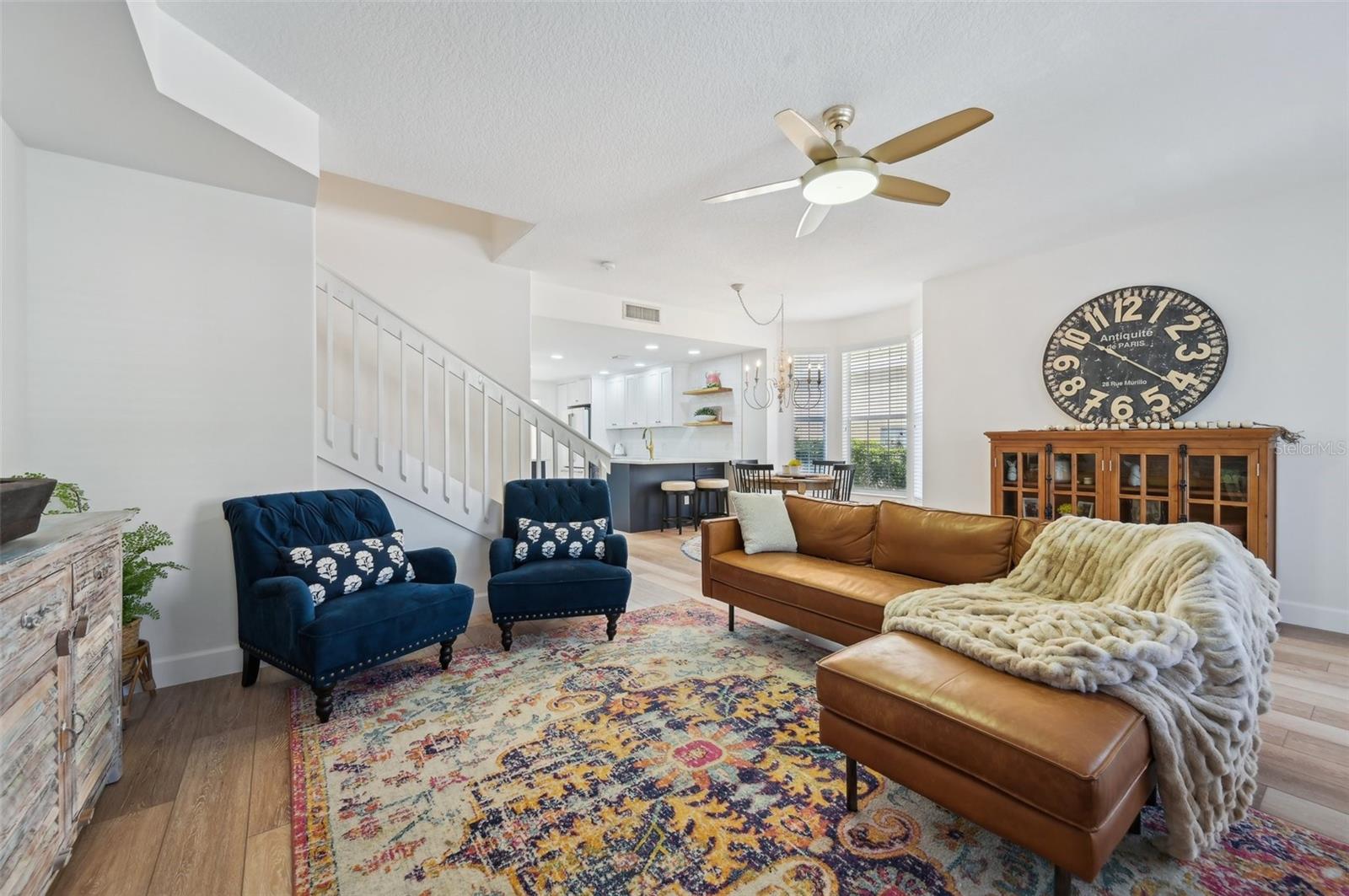 1555 NAPOLI DR W