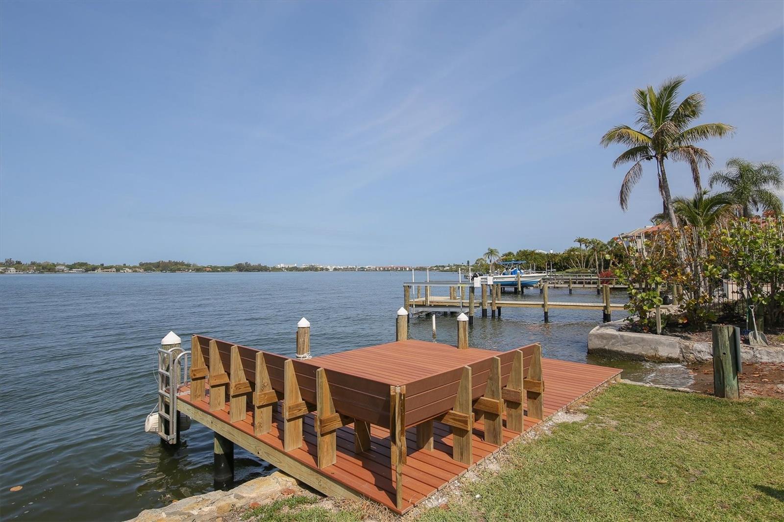 7337 STARFISH DR