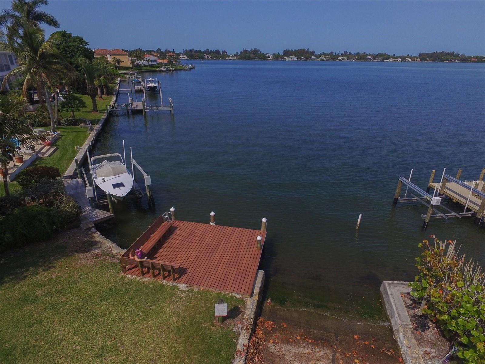 7337 STARFISH DR