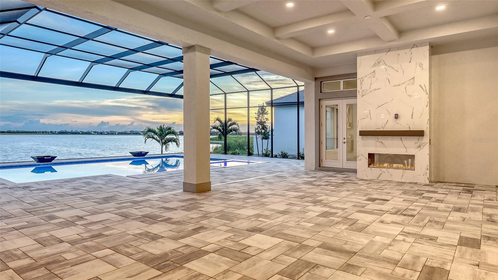 1122 BLUE SHELL LOOP