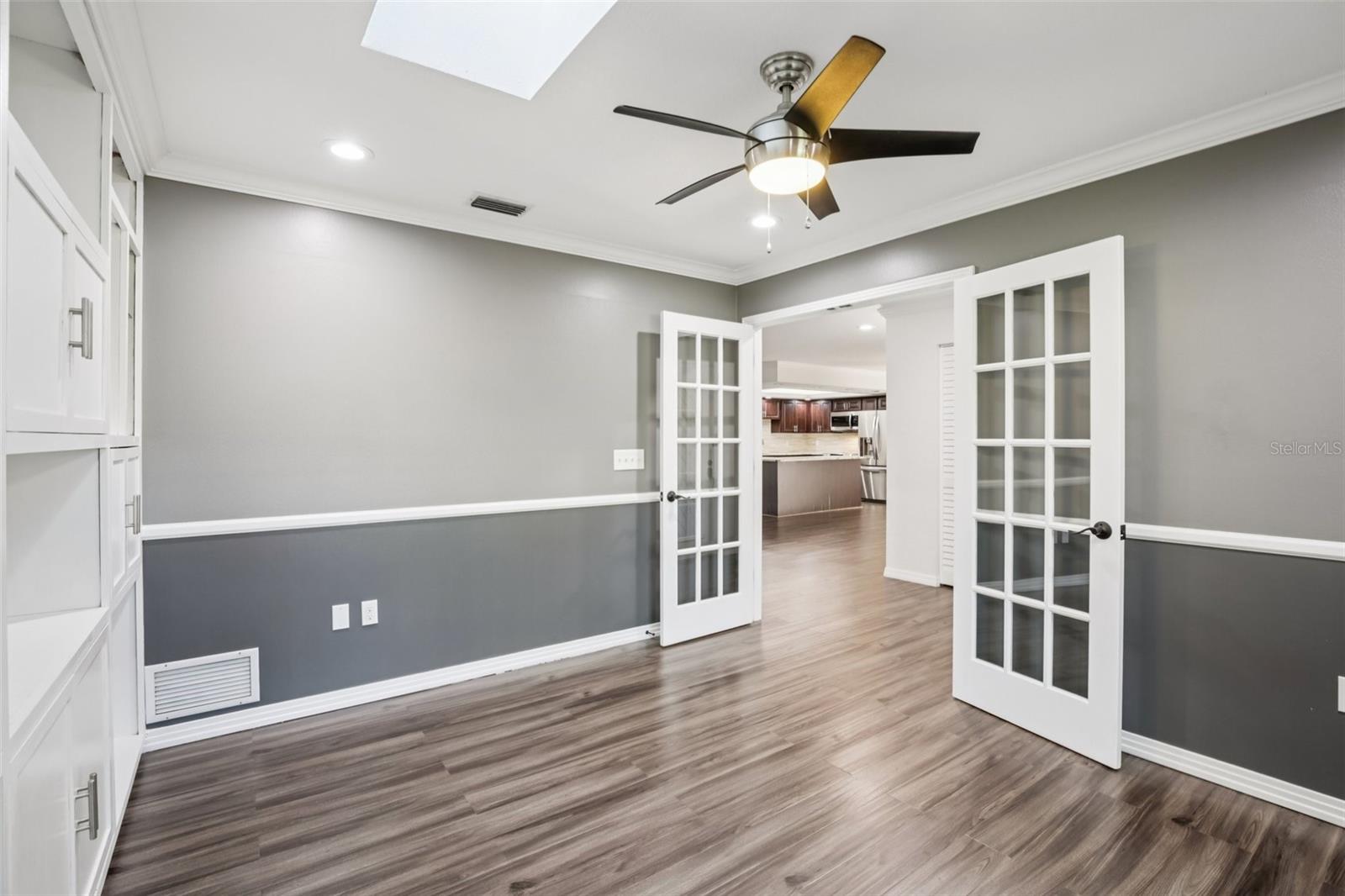 4959 SOUTHERN WOOD DR