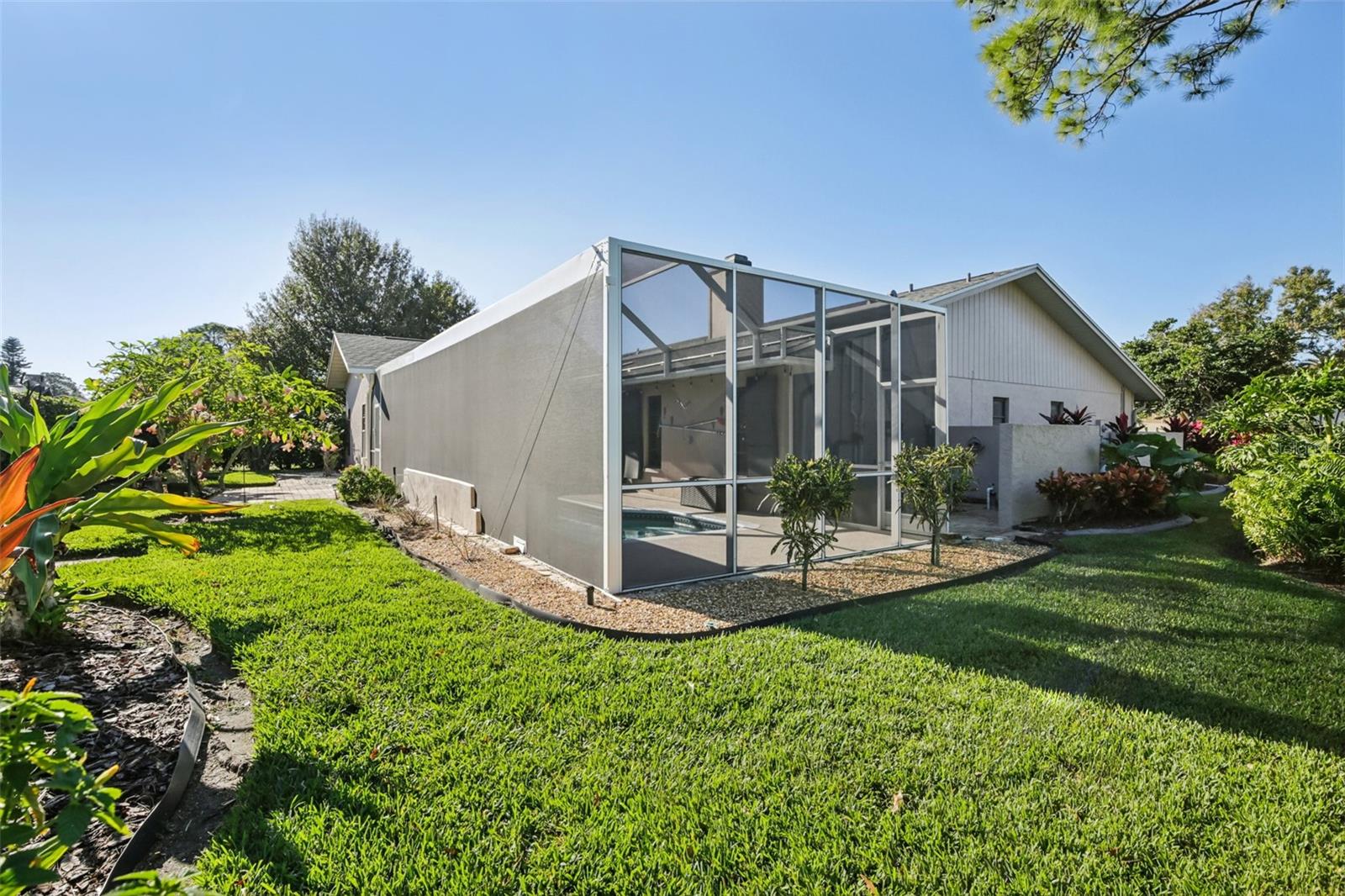 4959 SOUTHERN WOOD DR