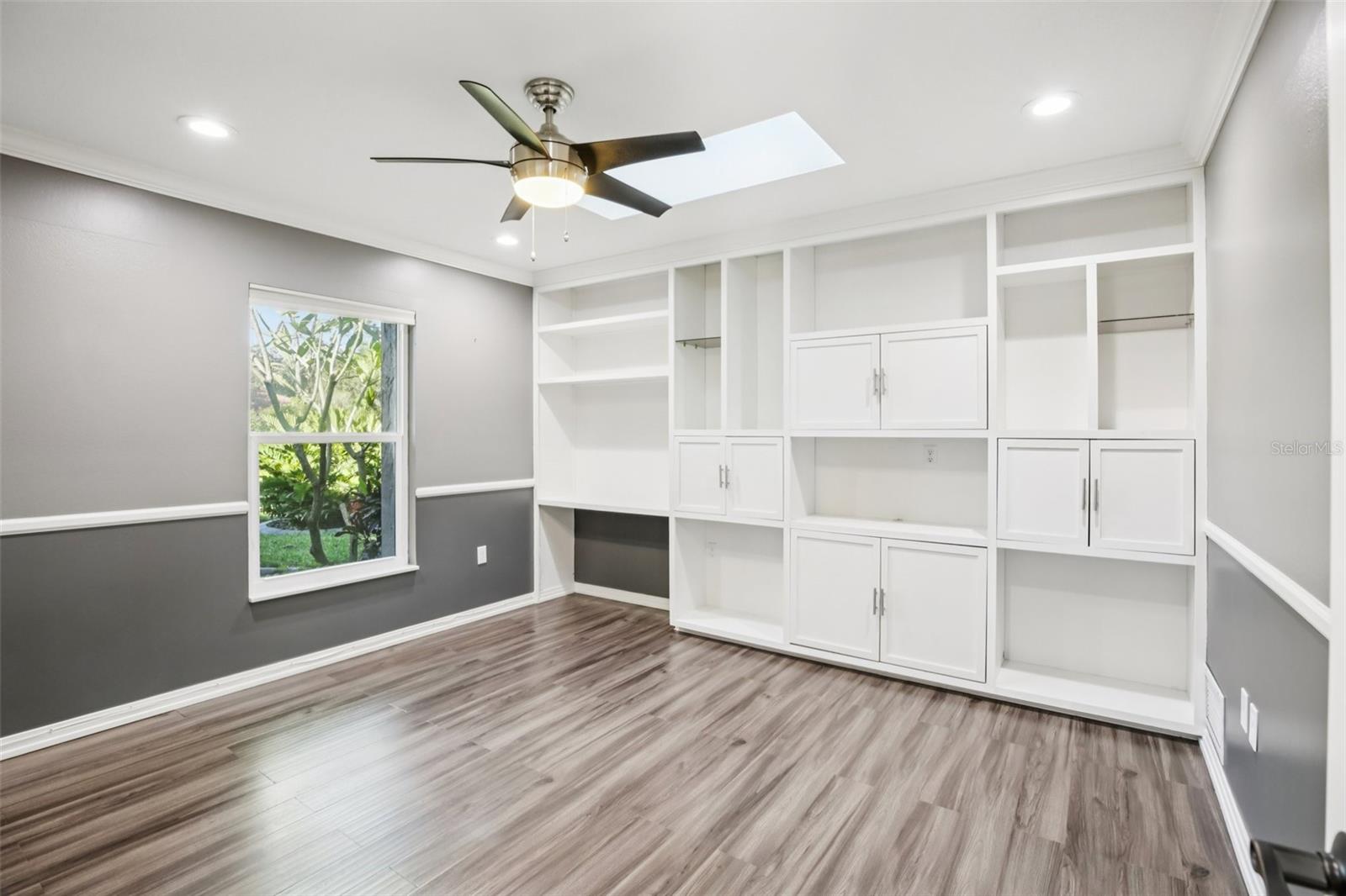 4959 SOUTHERN WOOD DR