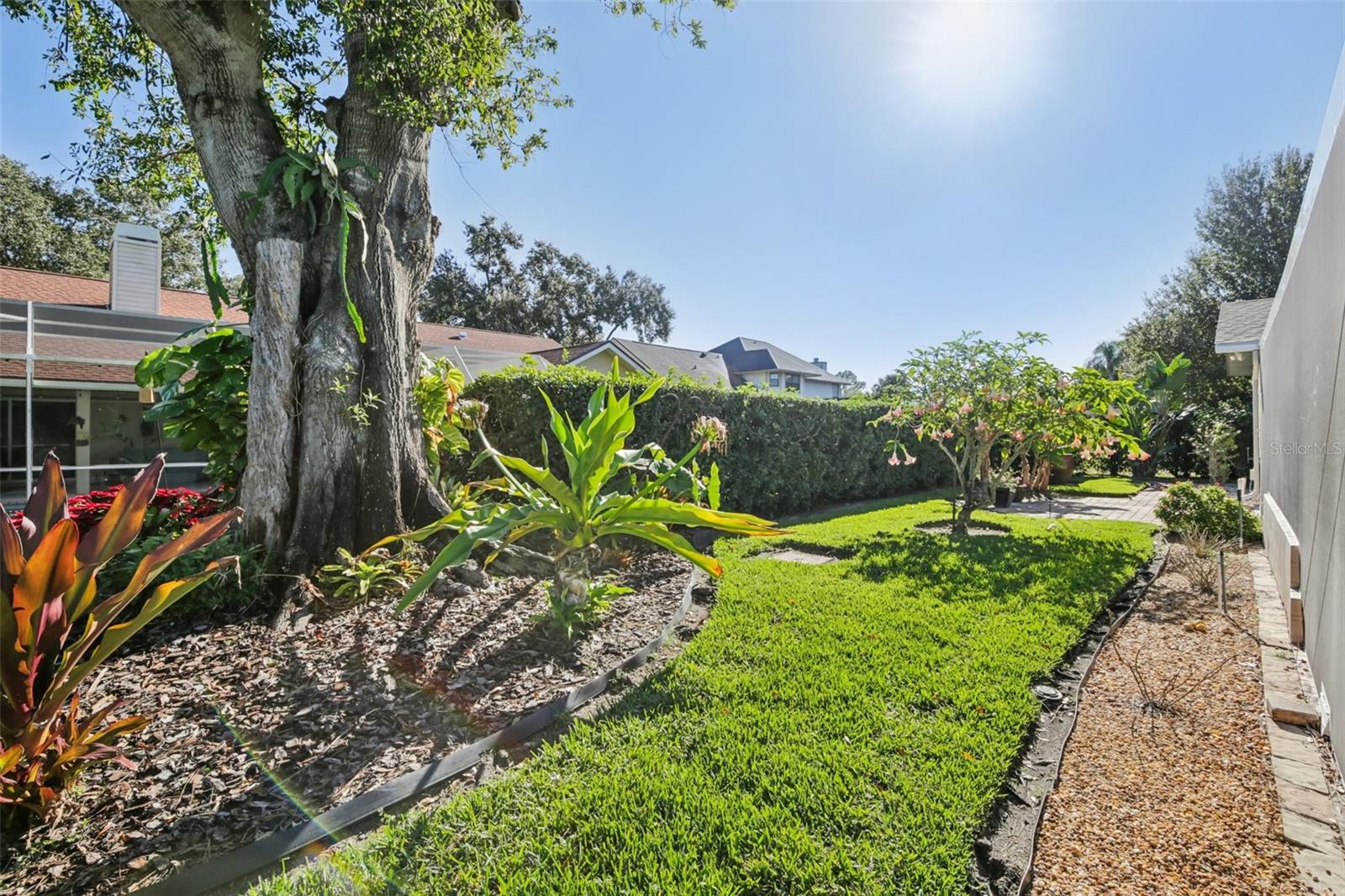 4959 SOUTHERN WOOD DR