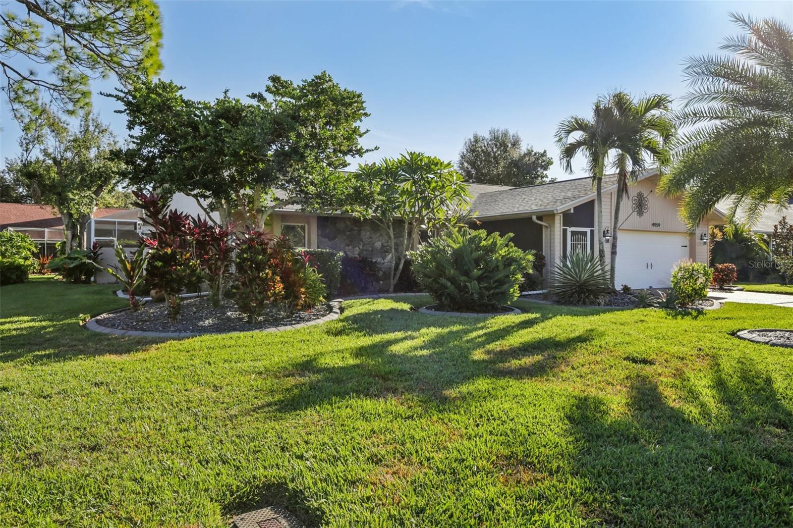 4959 SOUTHERN WOOD DR