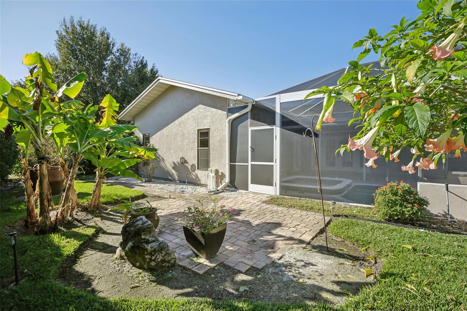 4959 SOUTHERN WOOD DR