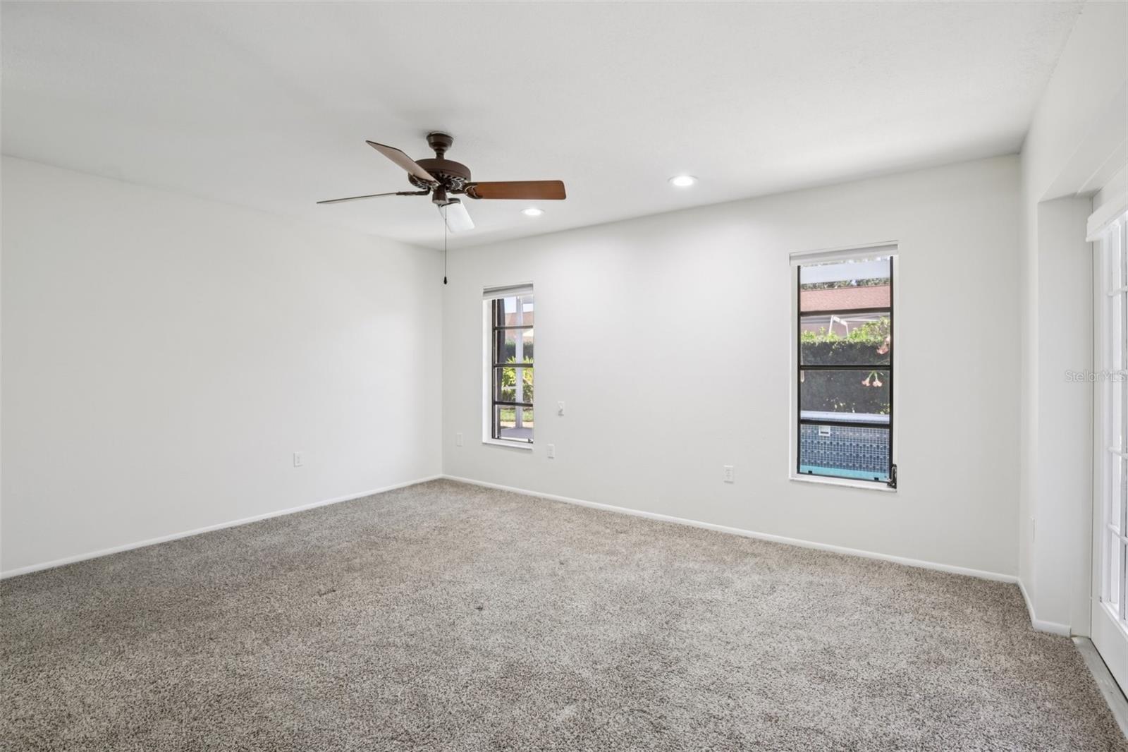 4959 SOUTHERN WOOD DR