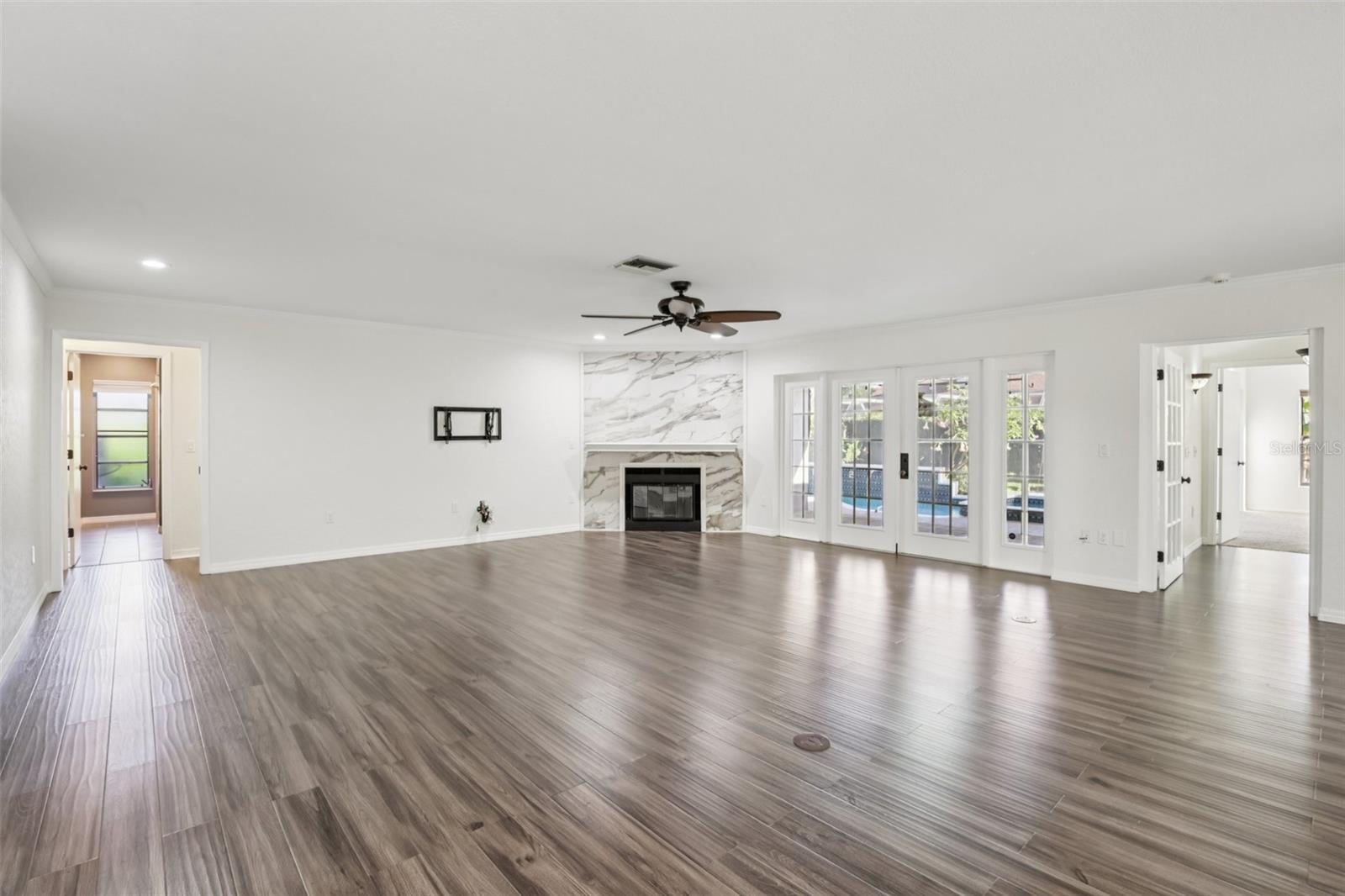 4959 SOUTHERN WOOD DR