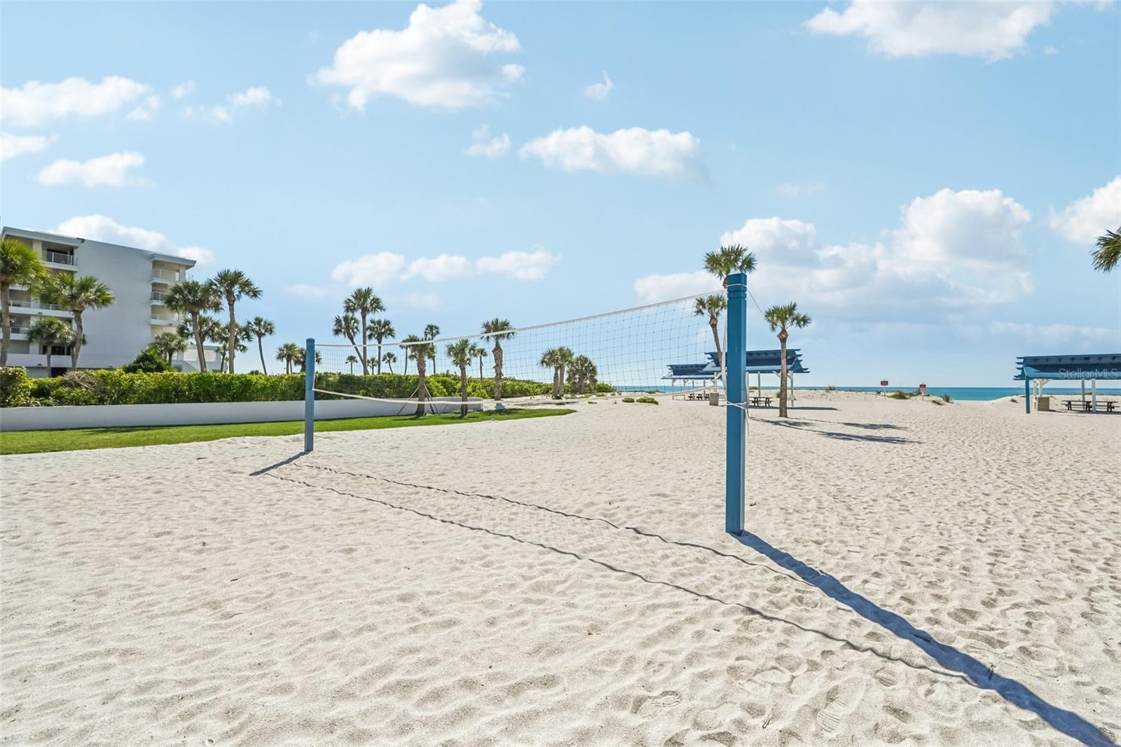 2410 HARBOURSIDE DR #111