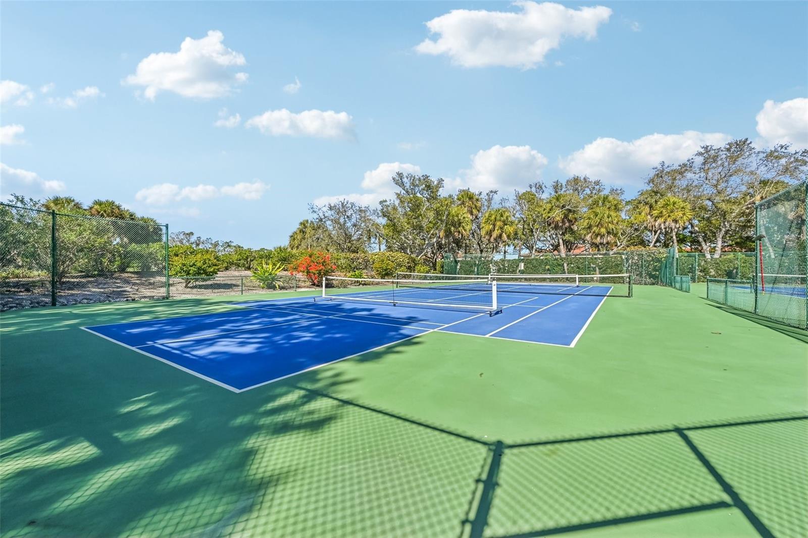 2410 HARBOURSIDE DR #111