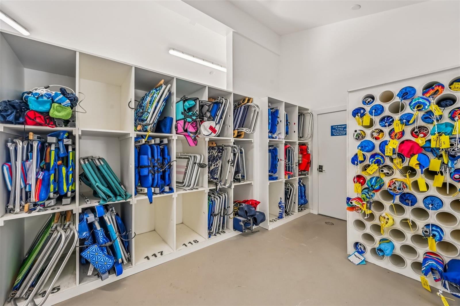 2410 HARBOURSIDE DR #111