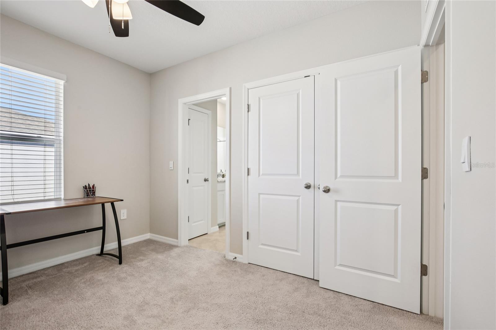 2813 MIDNIGHT PEARL DR