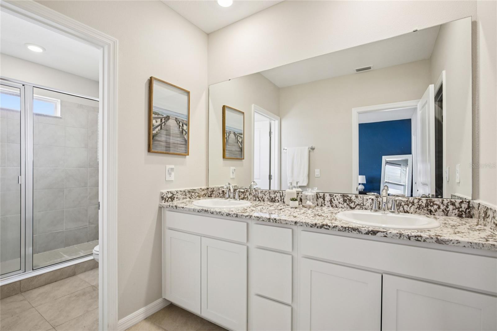 2813 MIDNIGHT PEARL DR