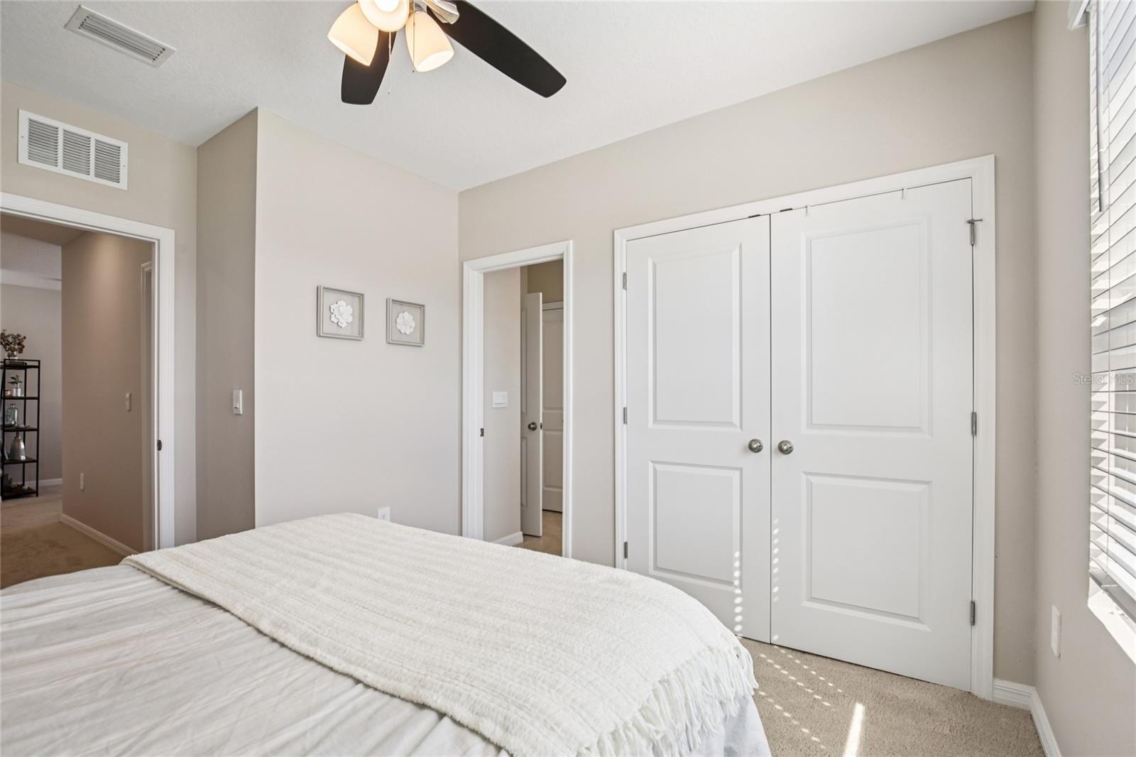 2813 MIDNIGHT PEARL DR