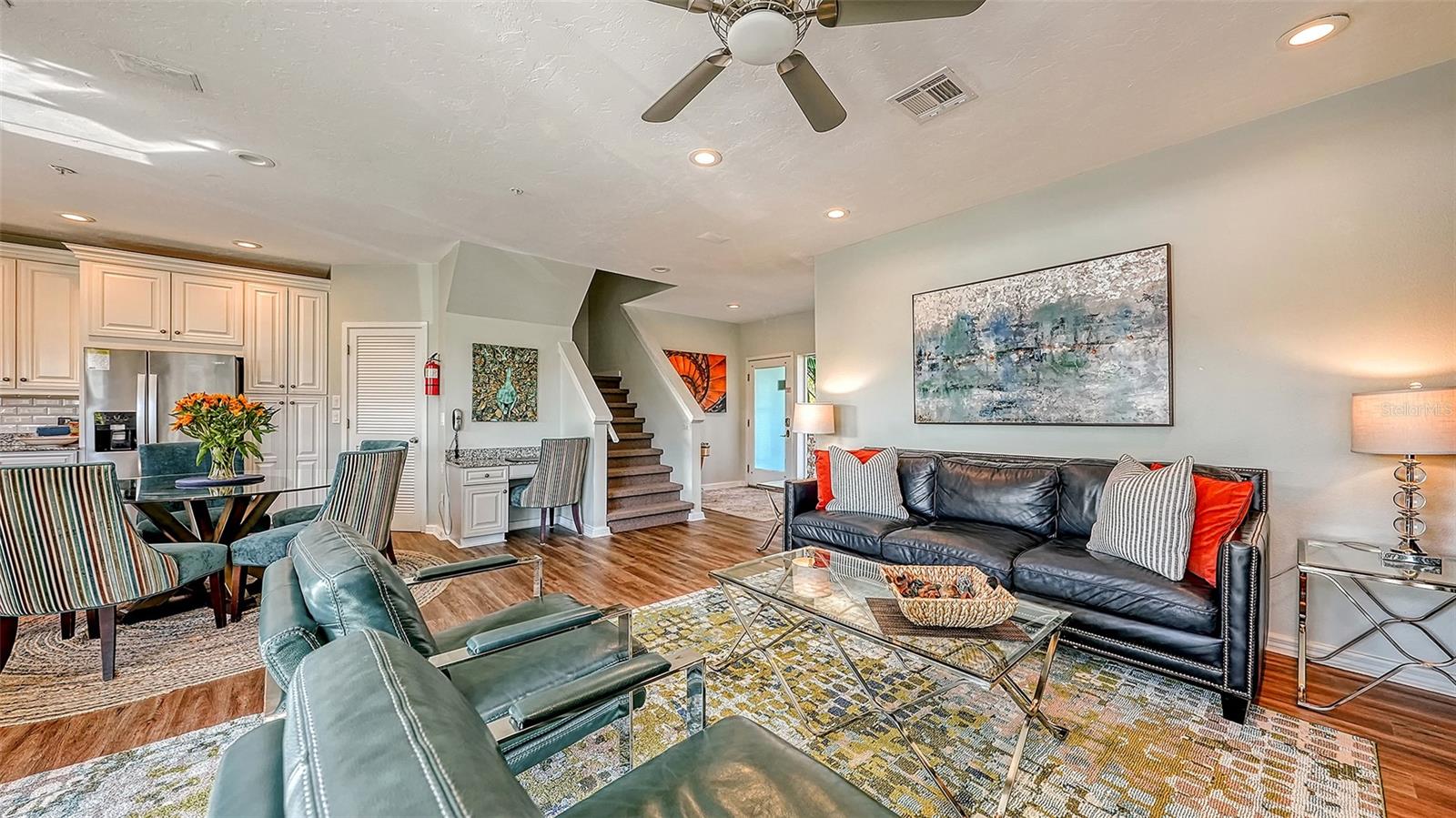 5610 AVENIDA DEL MARE