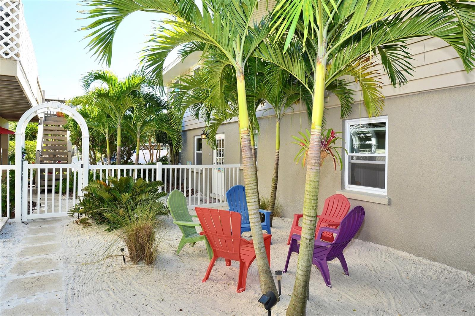 5610 AVENIDA DEL MARE