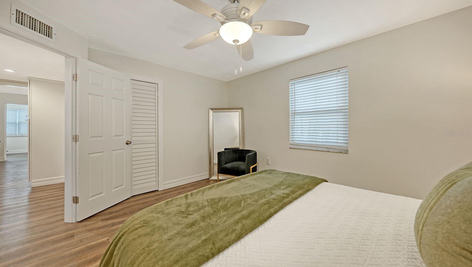 5610 AVENIDA DEL MARE