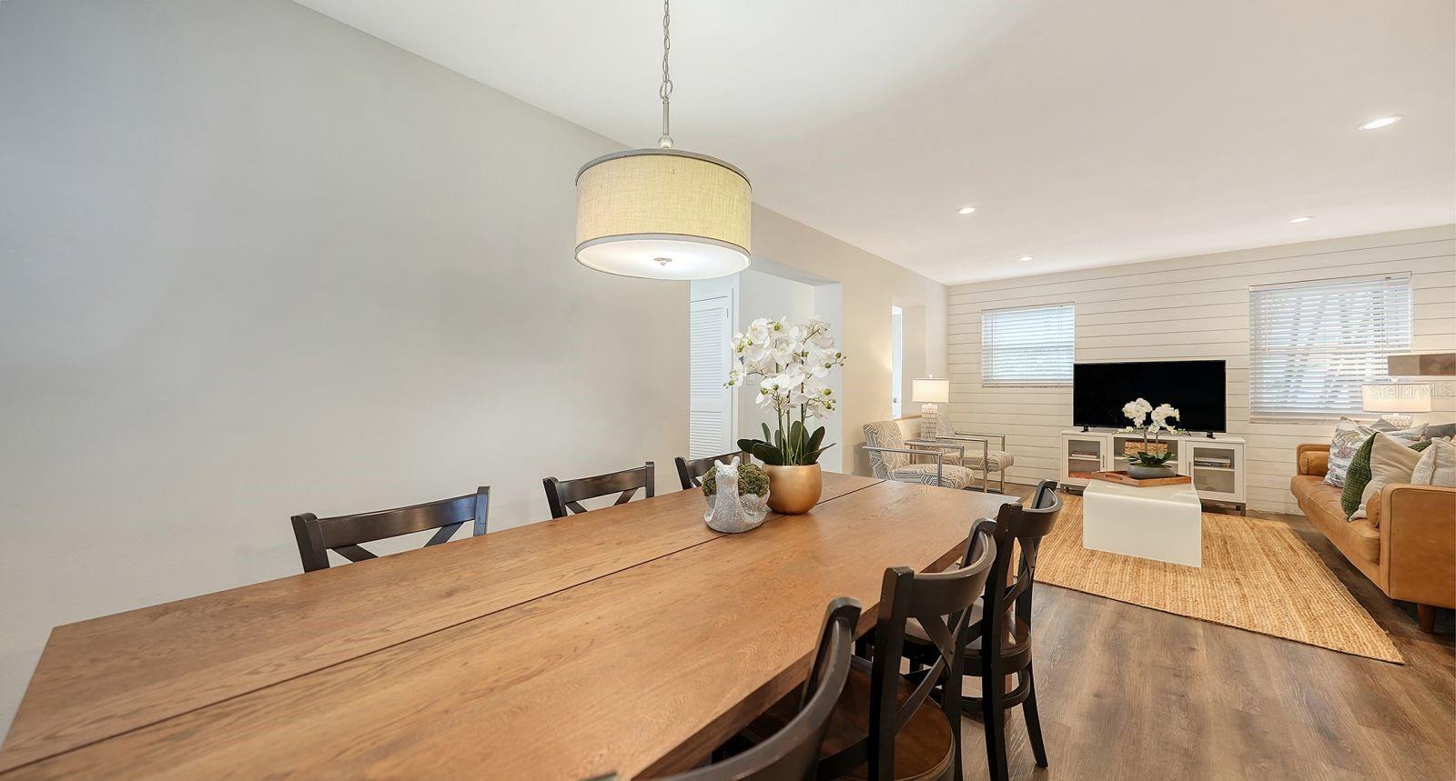 5610 AVENIDA DEL MARE